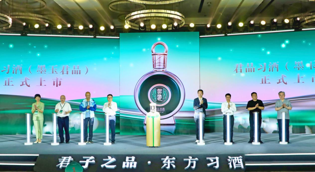 君品习酒(墨玉君品)上市:千元价格带“寒冬”里,习酒为什么选择了最难走的路?