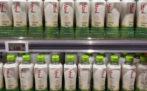 椰子水不再“高贵”之后，if找了一个卖辣条的人